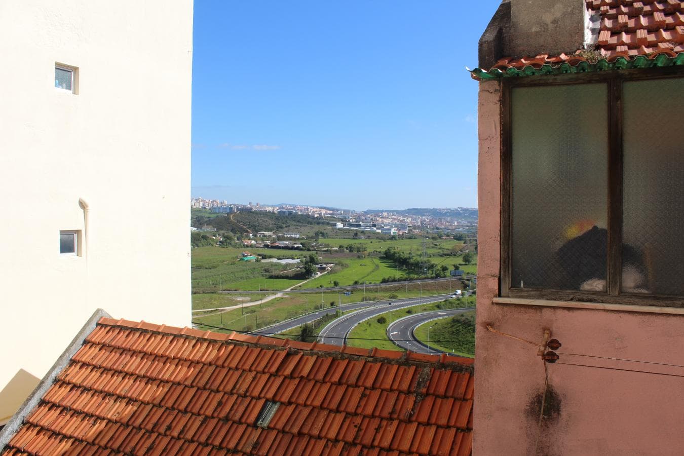 Moradia V2 · Amadora, Lisboa — image 8