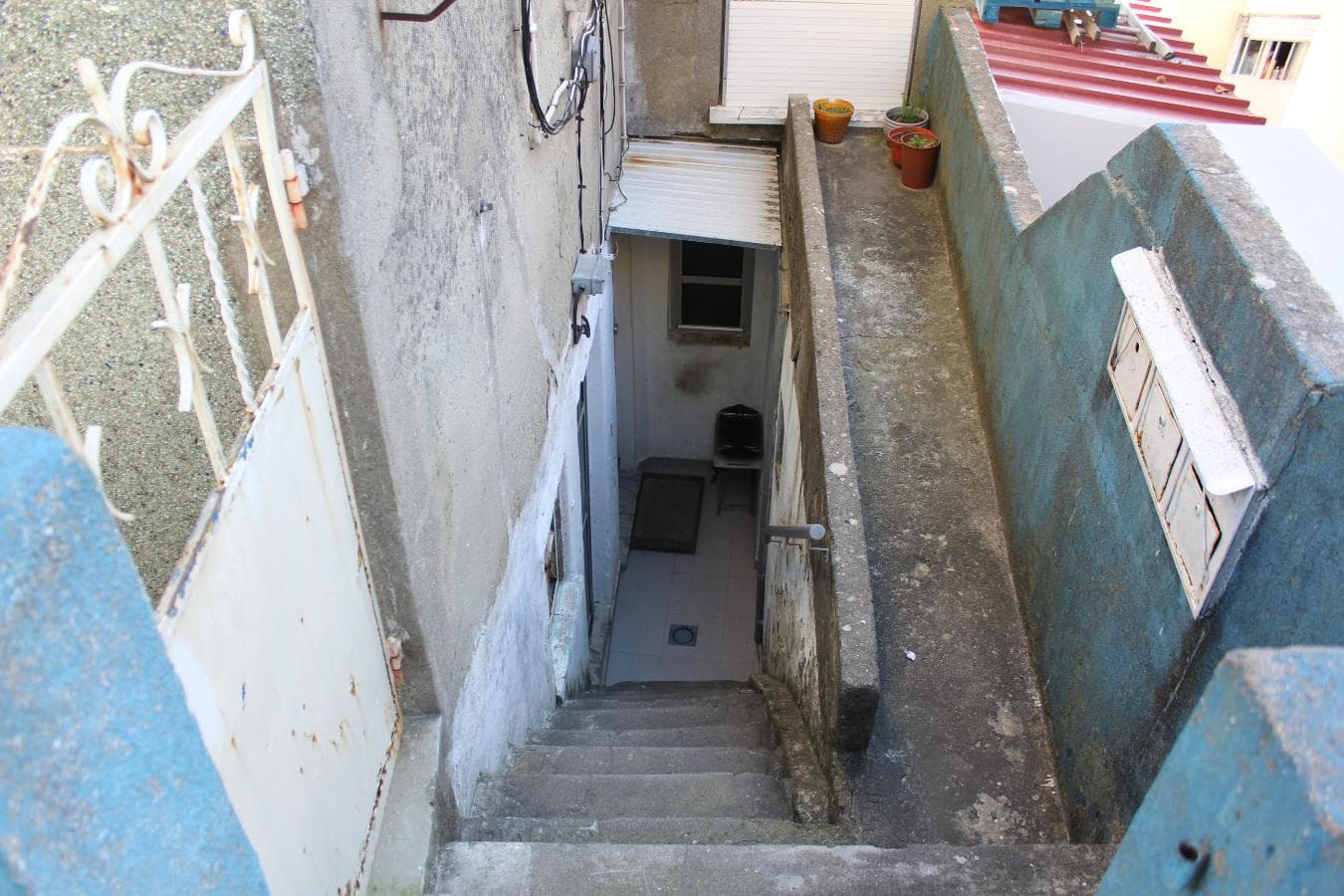 Moradia V2 · Amadora, Lisboa — image 7