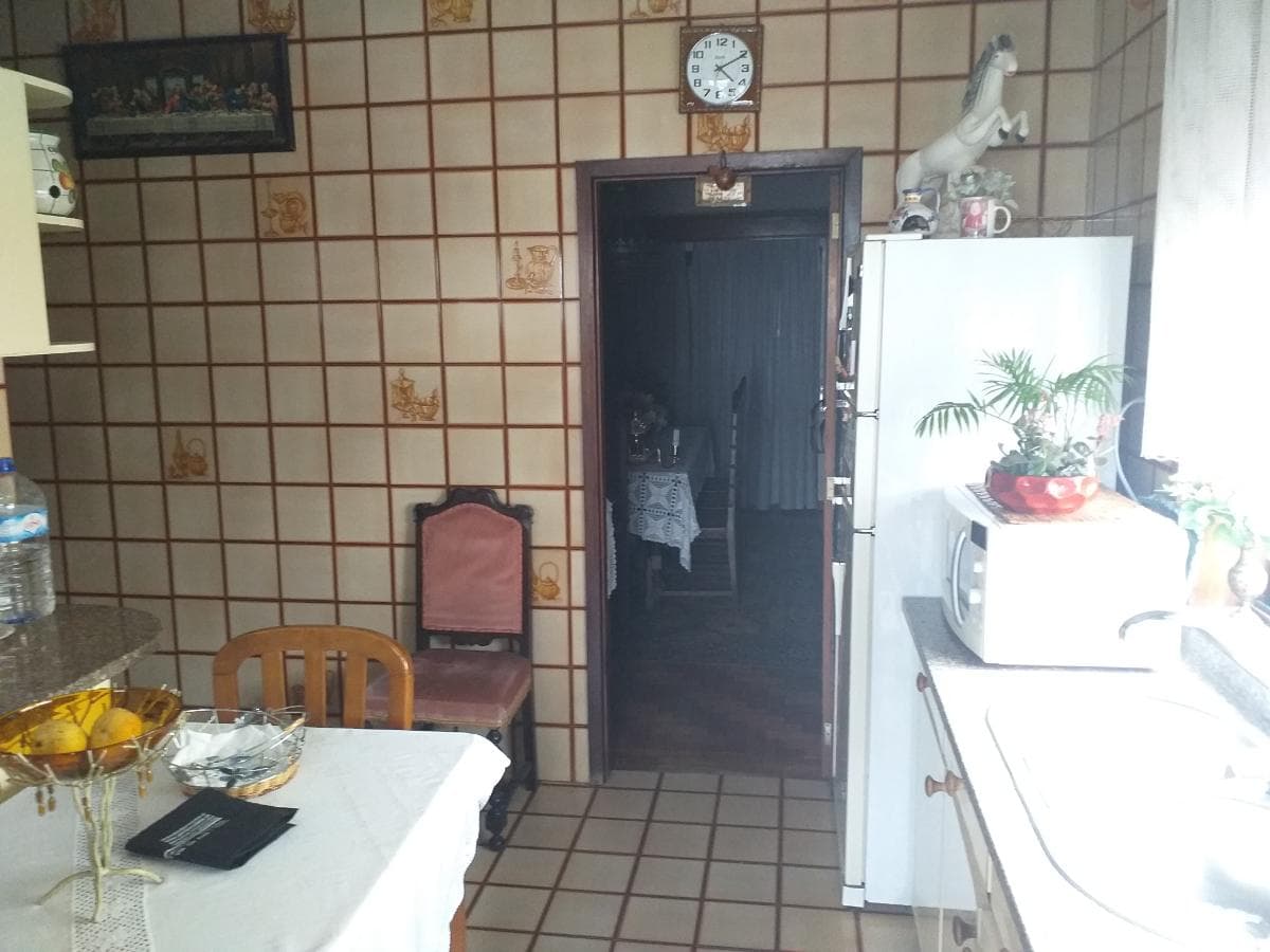 Moradia V5 + Logradouro + Terreno · Santo Tirso — imagem 6