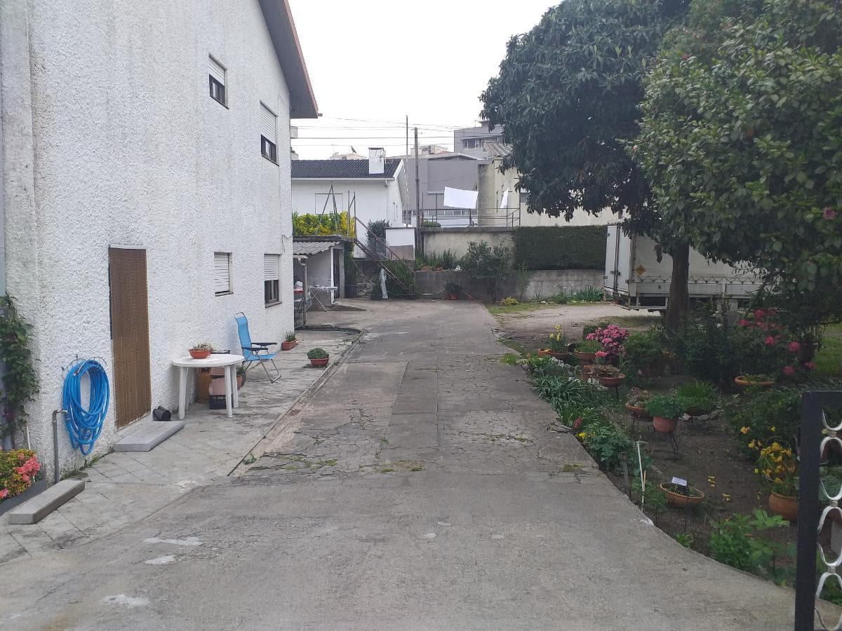 Moradia V5 + Logradouro + Terreno · Santo Tirso — imagem 19