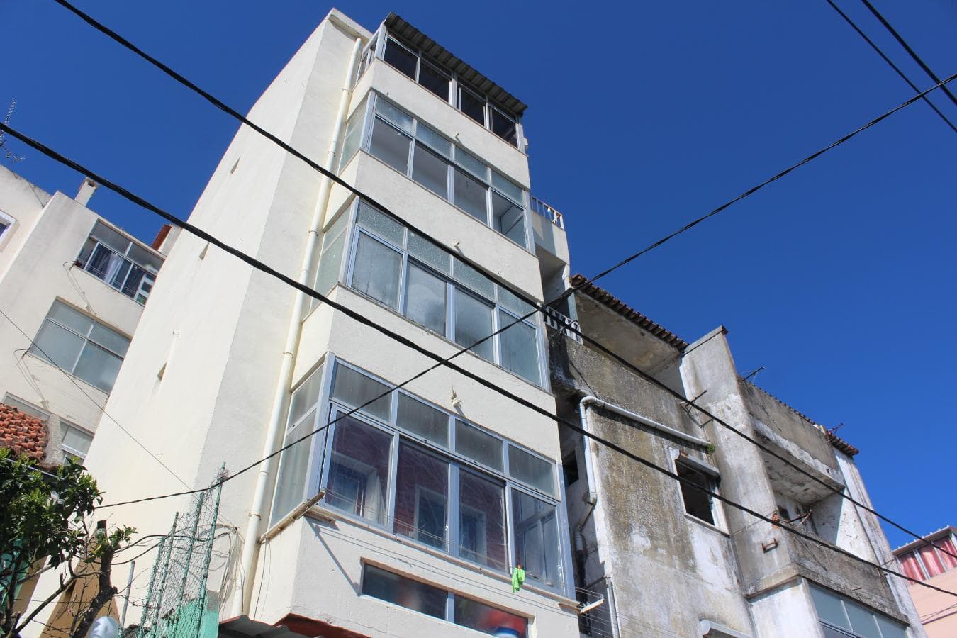 2 Edifícios · Amadora — image 2