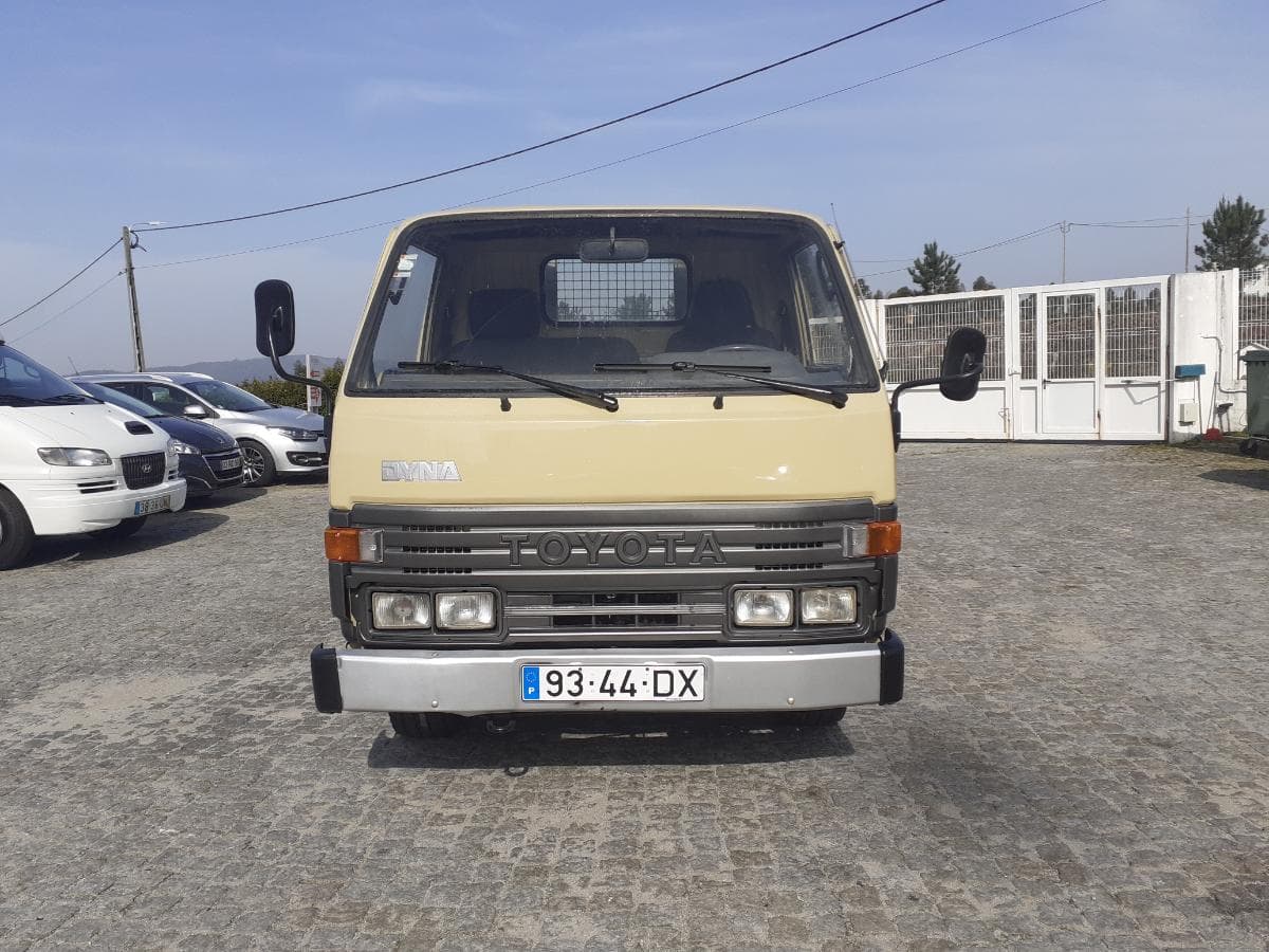 Toyota Dyna 150 · Ano 1994 — imagem 2