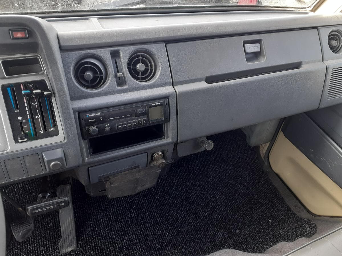 Toyota Dyna 150 · Ano 1994 — imagem 14