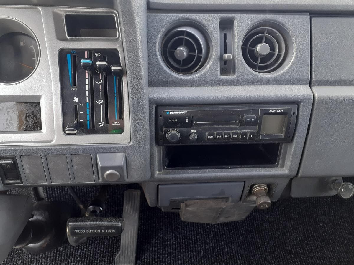 Toyota Dyna 150 · Ano 1994 — imagem 16