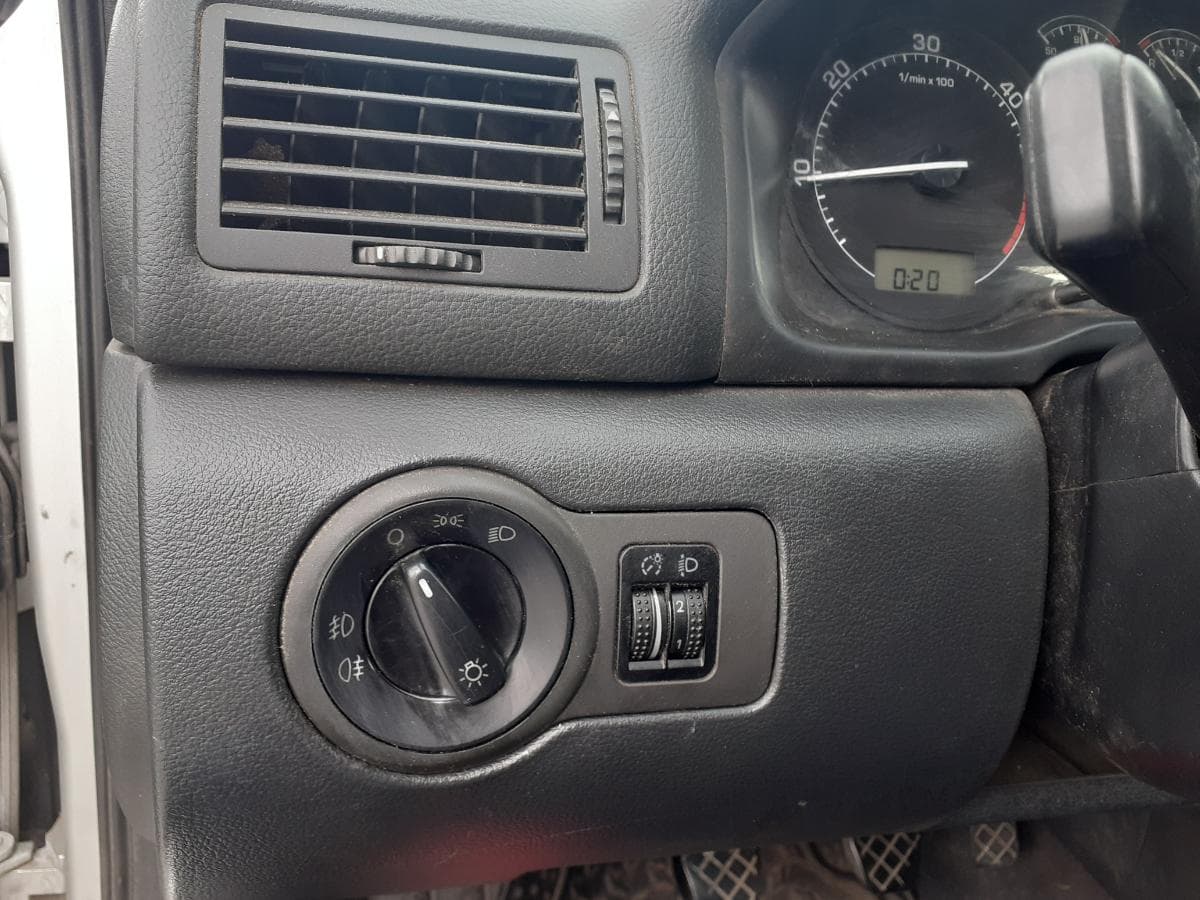 Skoda Octávia 1.9 TDI · Ano 2002 — imagem 20