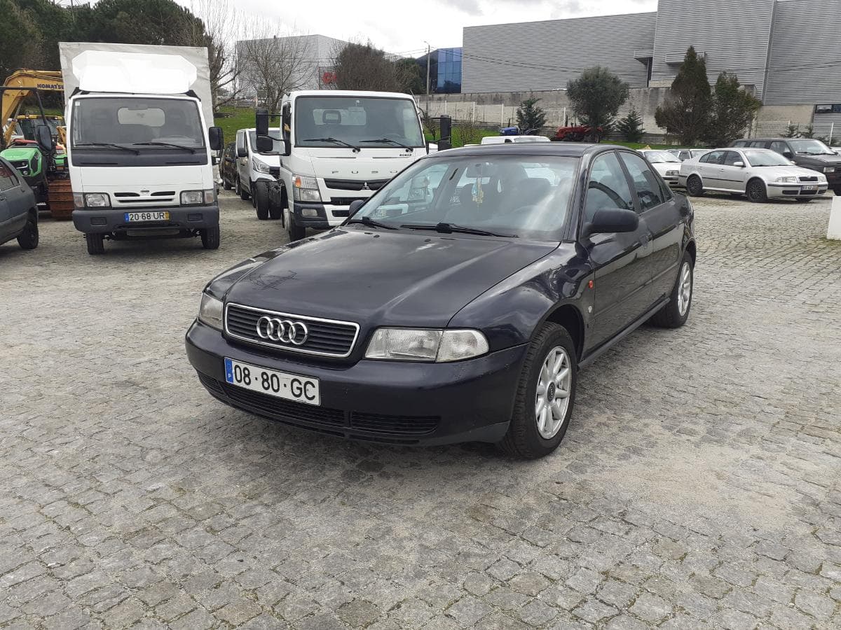 Audi A4 1.6 · Ano 1995 — imagem 3