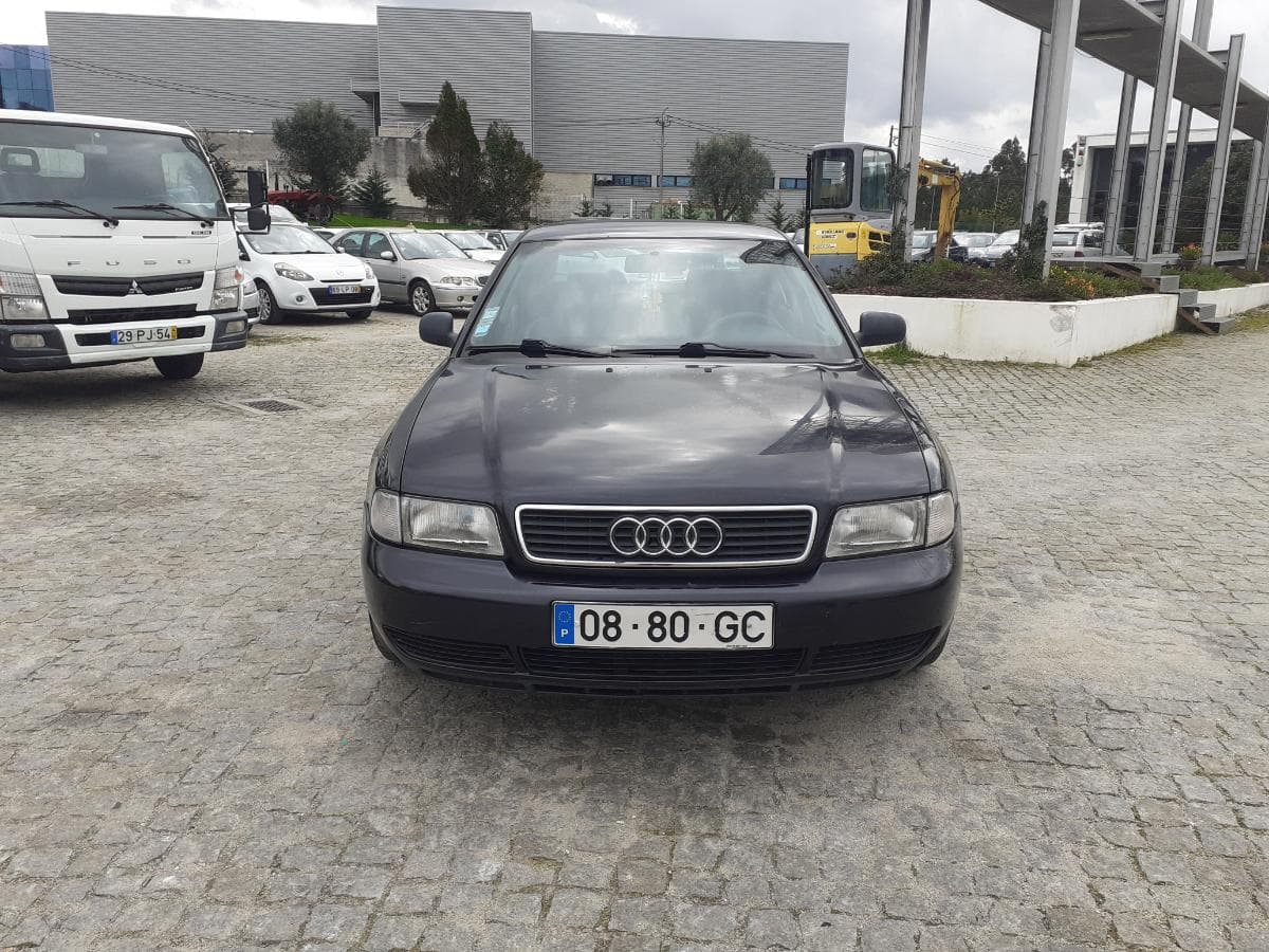 Audi A4 1.6 · Ano 1995 — imagem 2