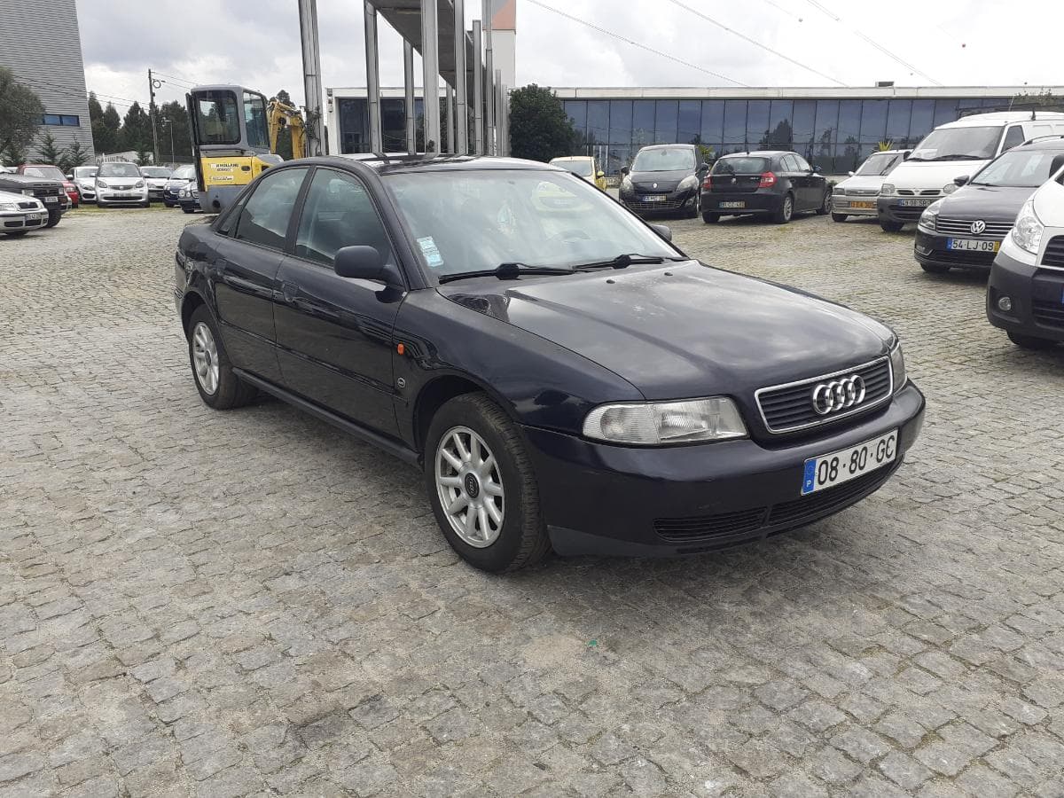 Audi A4 1.6 · Ano 1995