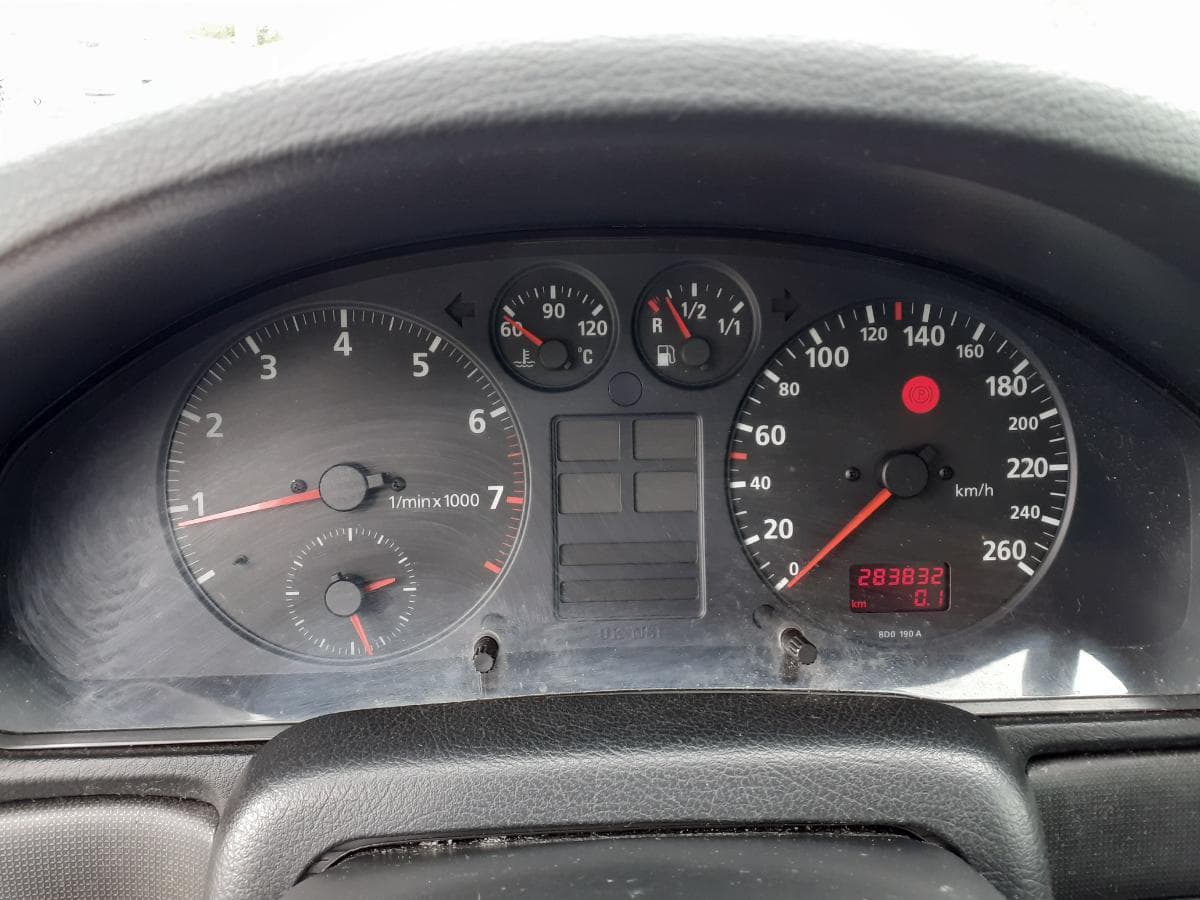Audi A4 1.6 · Ano 1995 — imagem 15