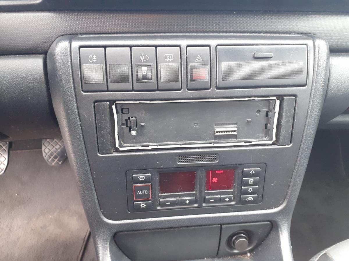 Audi A4 1.6 · Ano 1995 — imagem 17