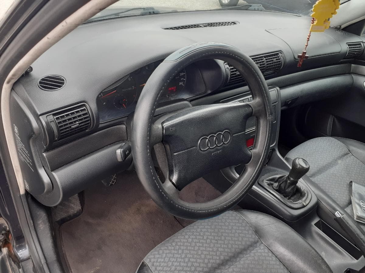 Audi A4 1.6 · Ano 1995 — imagem 14