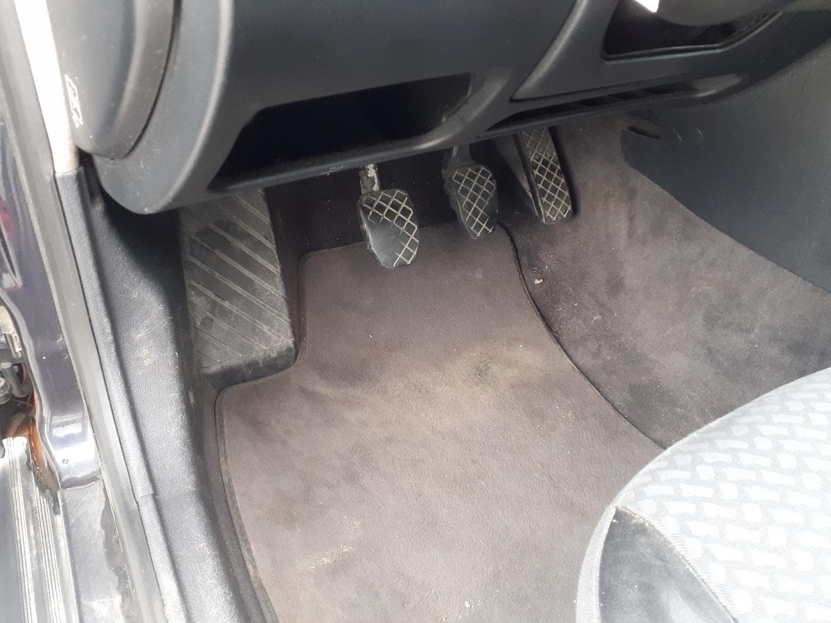 Audi A4 1.6 · Ano 1995 — imagem 19