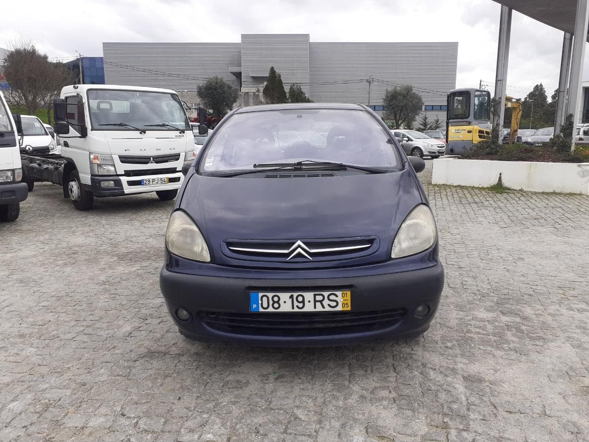 Citroën Xsara Picasso 2.0 HDI · Ano 2001 — imagem 2
