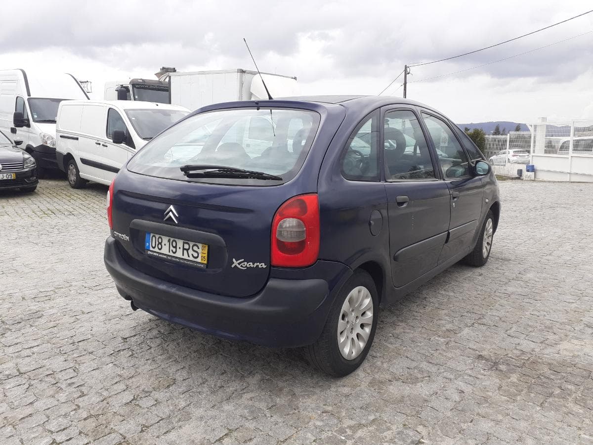 Citroën Xsara Picasso 2.0 HDI · Ano 2001 — imagem 4