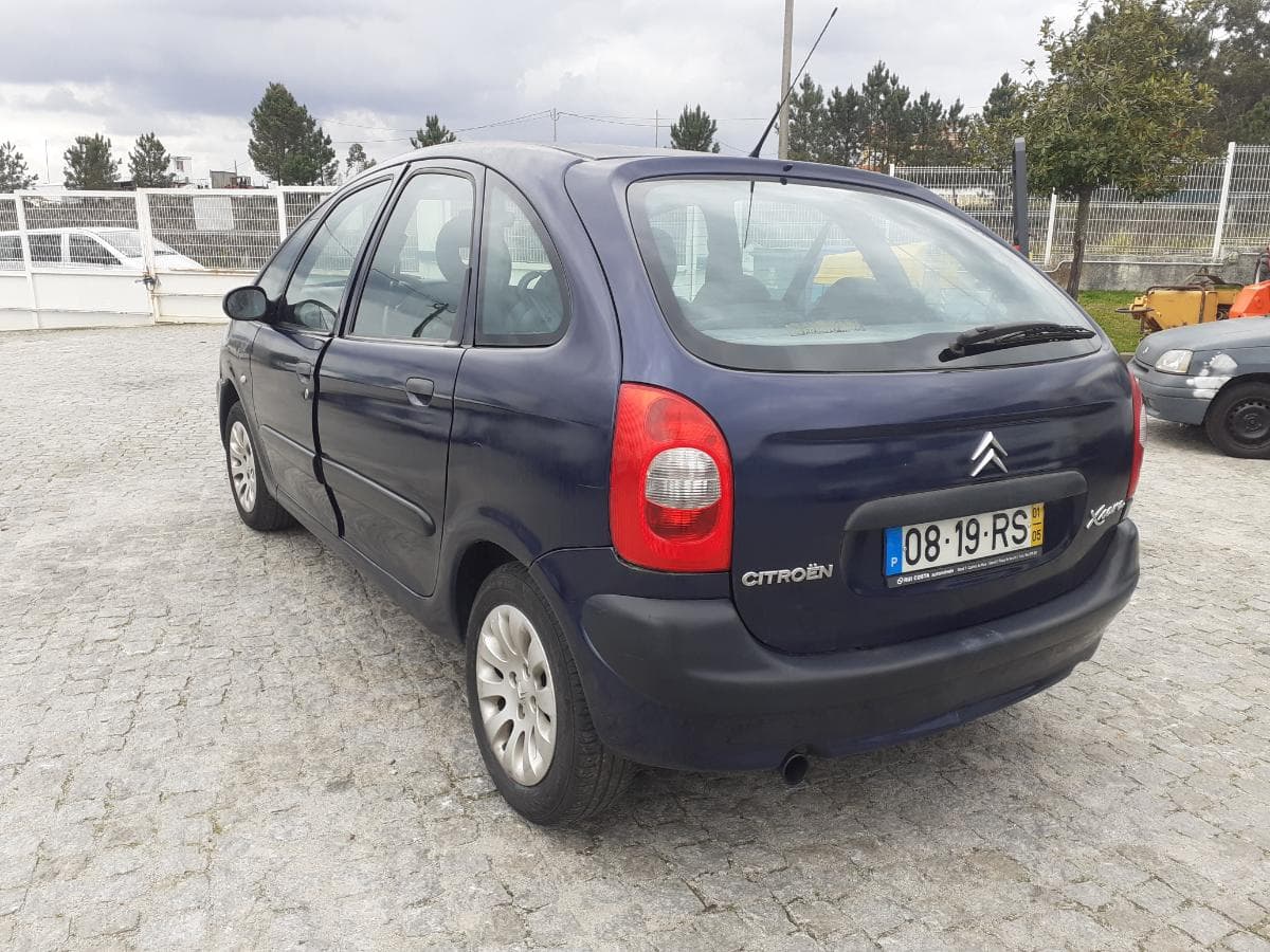 Citroën Xsara Picasso 2.0 HDI · Ano 2001 — imagem 6