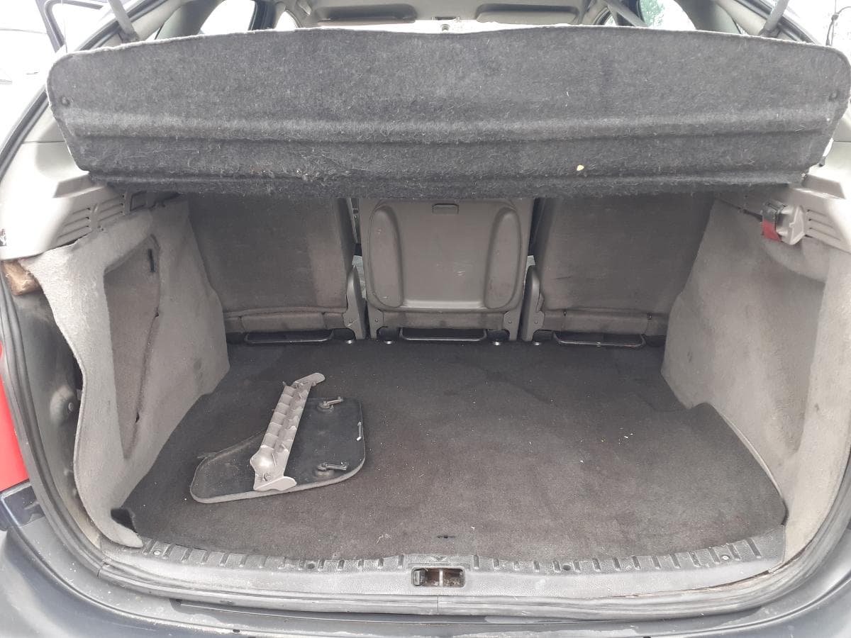 Citroën Xsara Picasso 2.0 HDI · Ano 2001 — imagem 7