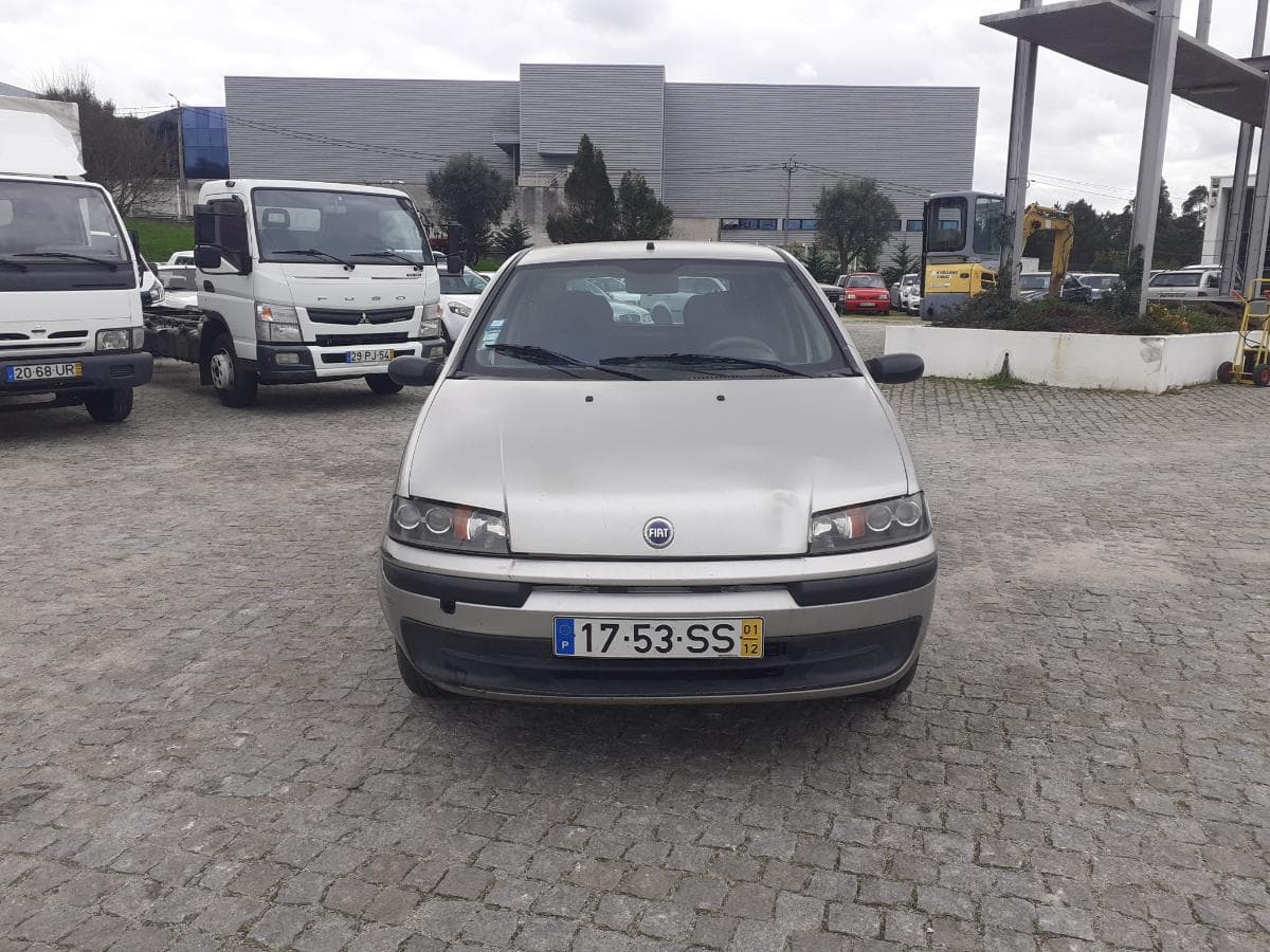 Fiat Punto 1.2 · Ano 2001 — imagen 2