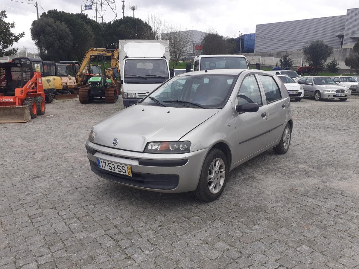 Fiat Punto 1.2 · Ano 2001 — imagen 3