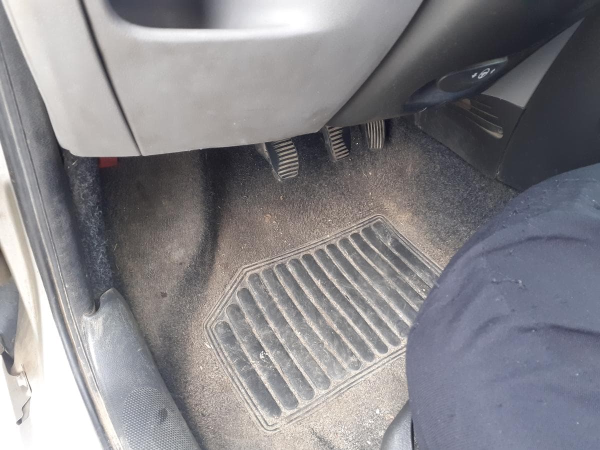 Fiat Punto 1.2 · Ano 2001 — imagen 15