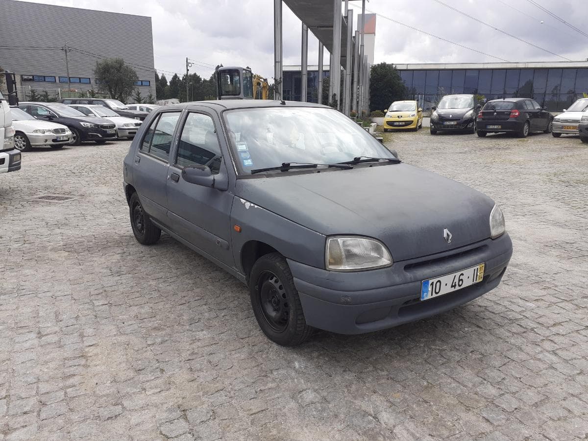 Renault Clio 1.2 · Ano 1997 — imagen 1