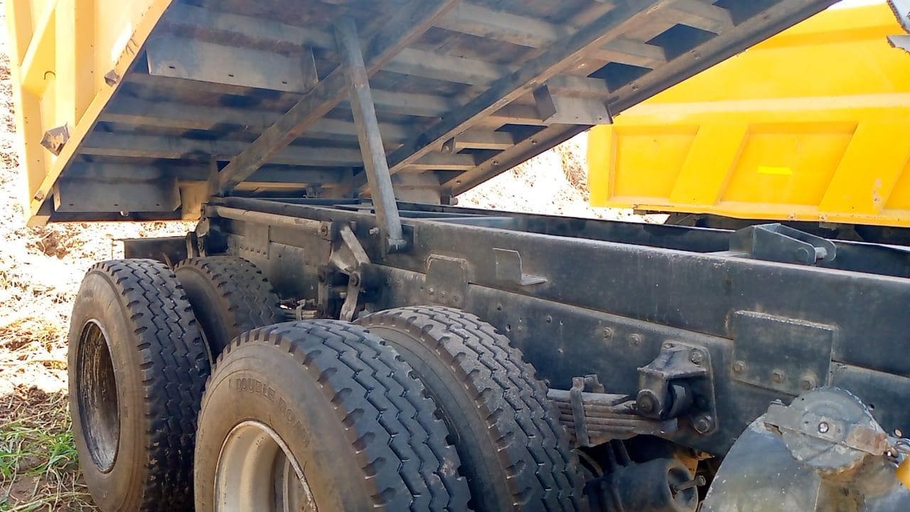 Tata 2516C 6x4 · — imagen 11