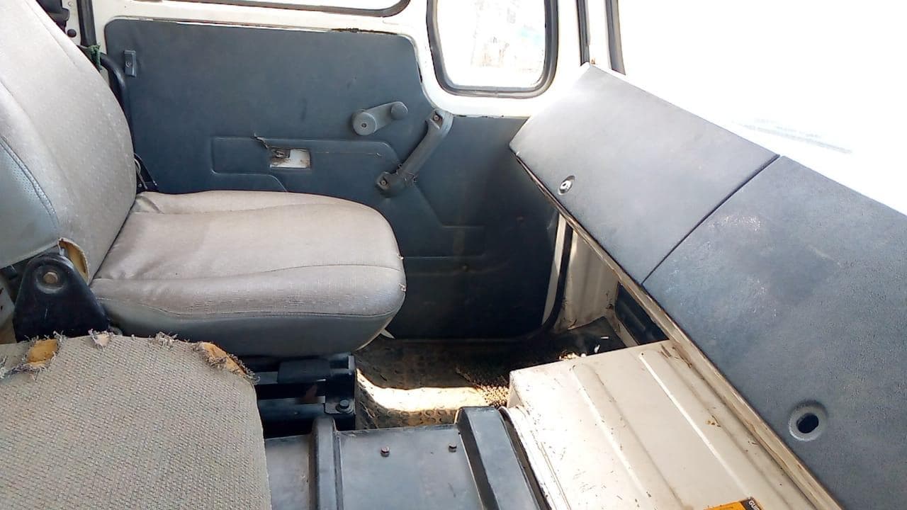 Tata 2516C 6x4 · — imagen 16