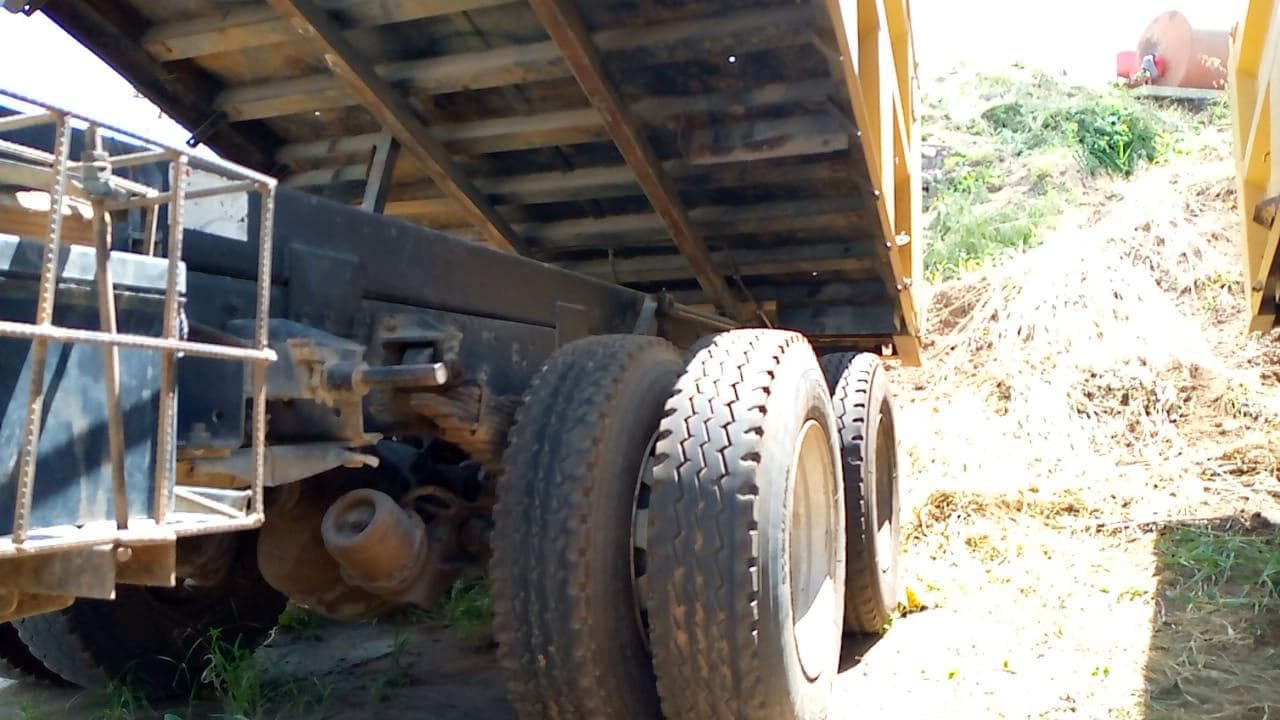 Tata 2516C 6x4 · — imagen 10