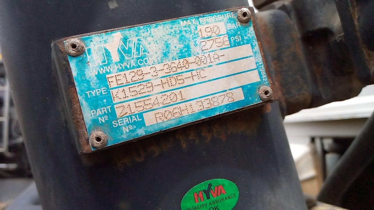 Tata 2516C 6x4 · — imagen 5