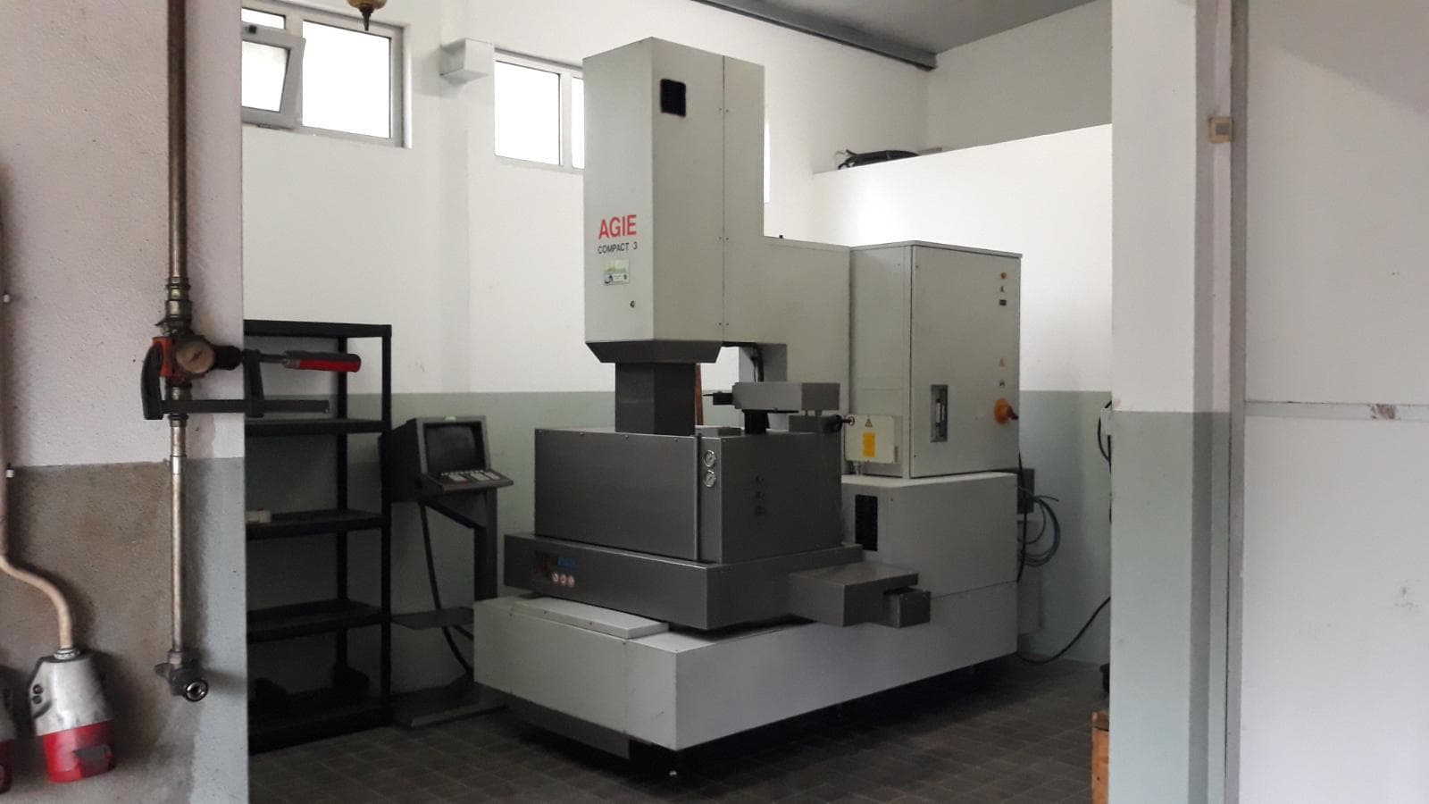 Máquina de erosão CNC — image 1