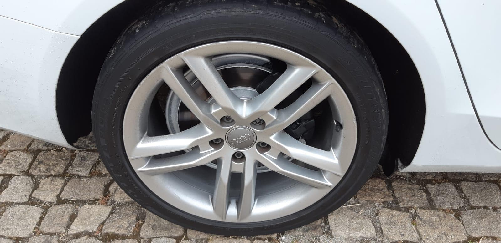 Audi A4 Avant — image 11