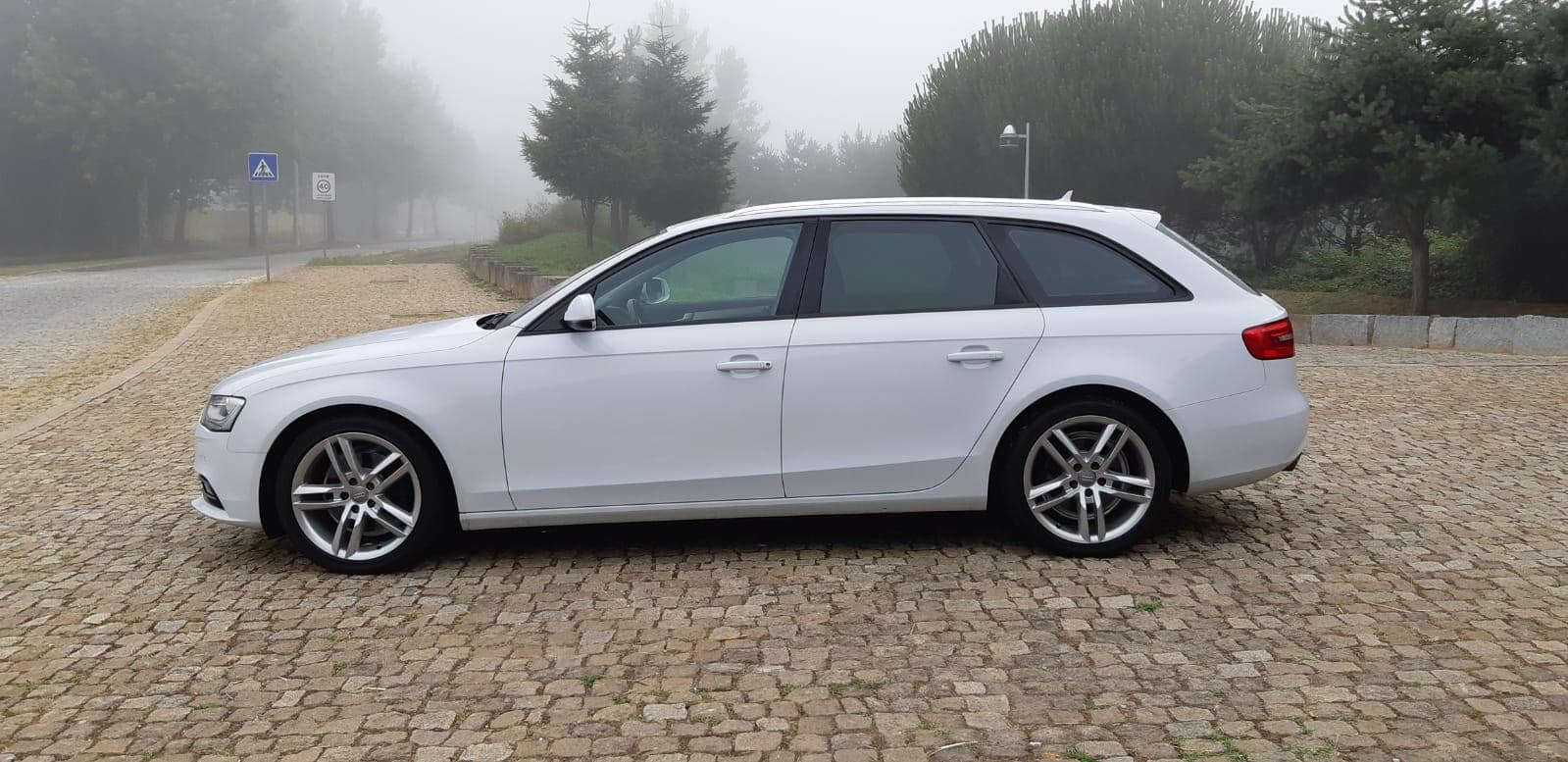 Audi A4 Avant — image 4