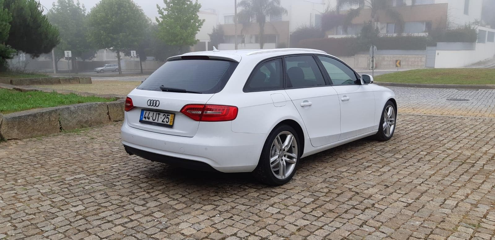 Audi A4 Avant — image 7