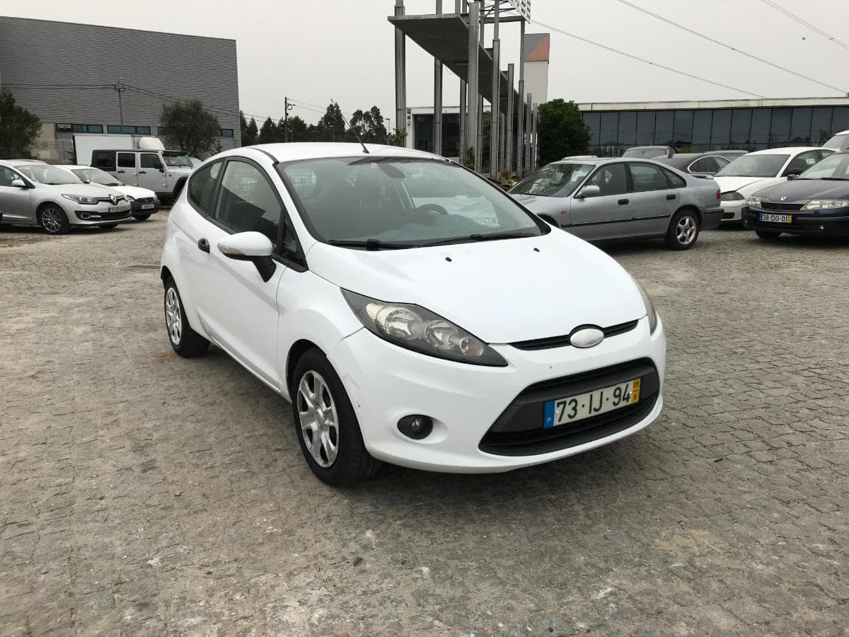 Ford Fiesta 1.4 TDCI · Ano 2009 — imagem 1