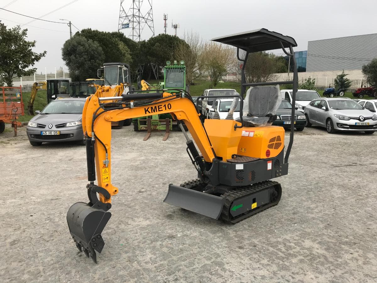 Mini Giratória KME10 · Ano 2020 — imagem 2