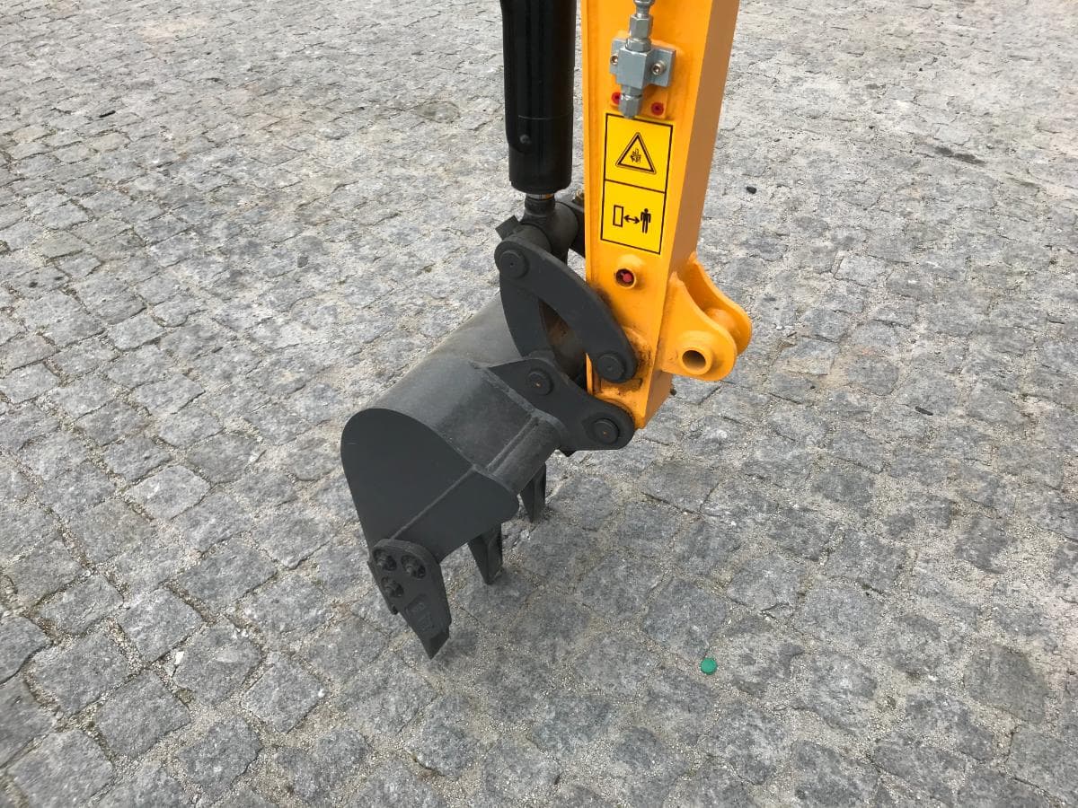 Mini Giratória KME10 · Ano 2020 — imagem 8