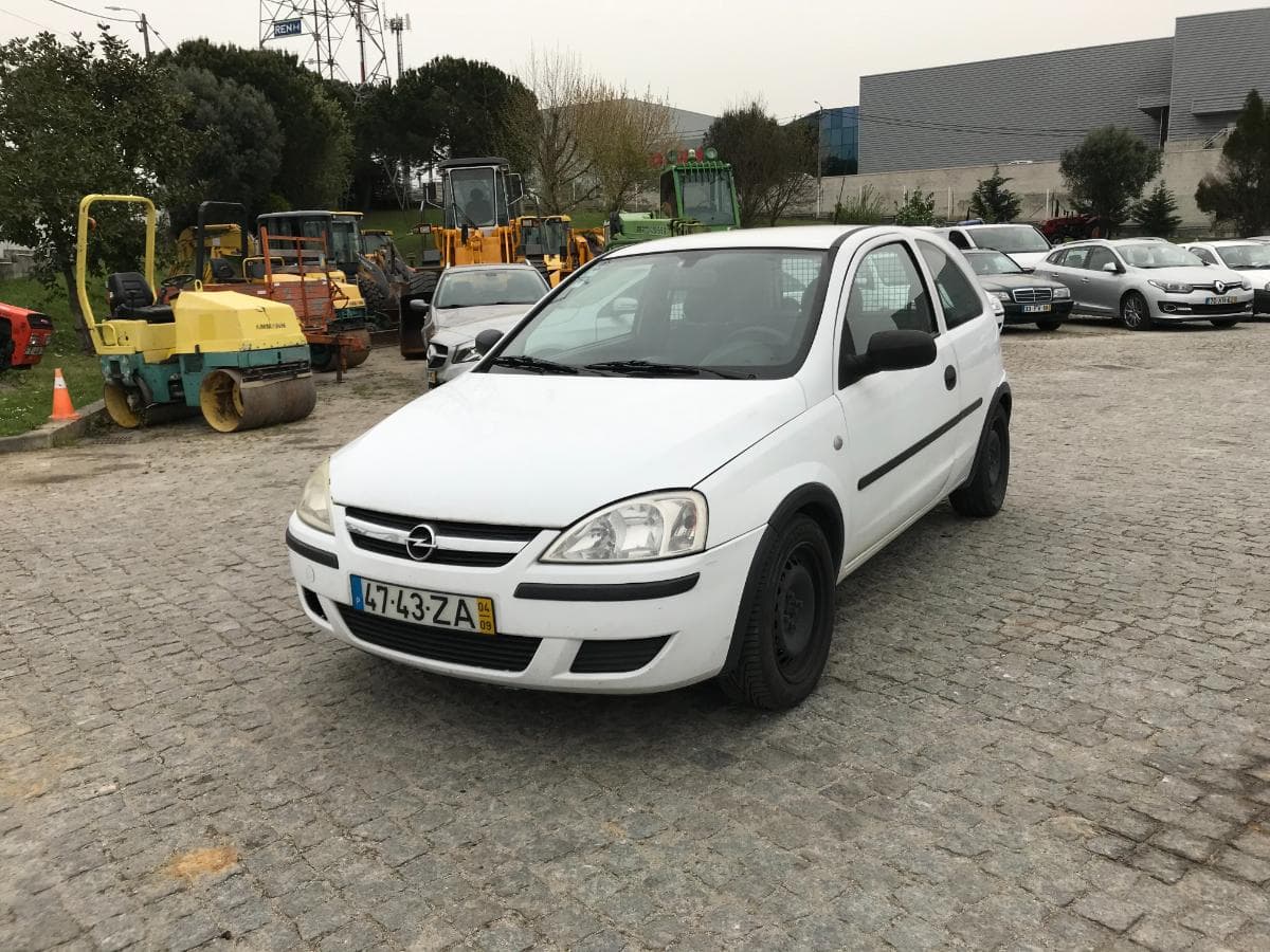 Opel Corsa 1.3 CDTI · Ano 2004 — imagem 3