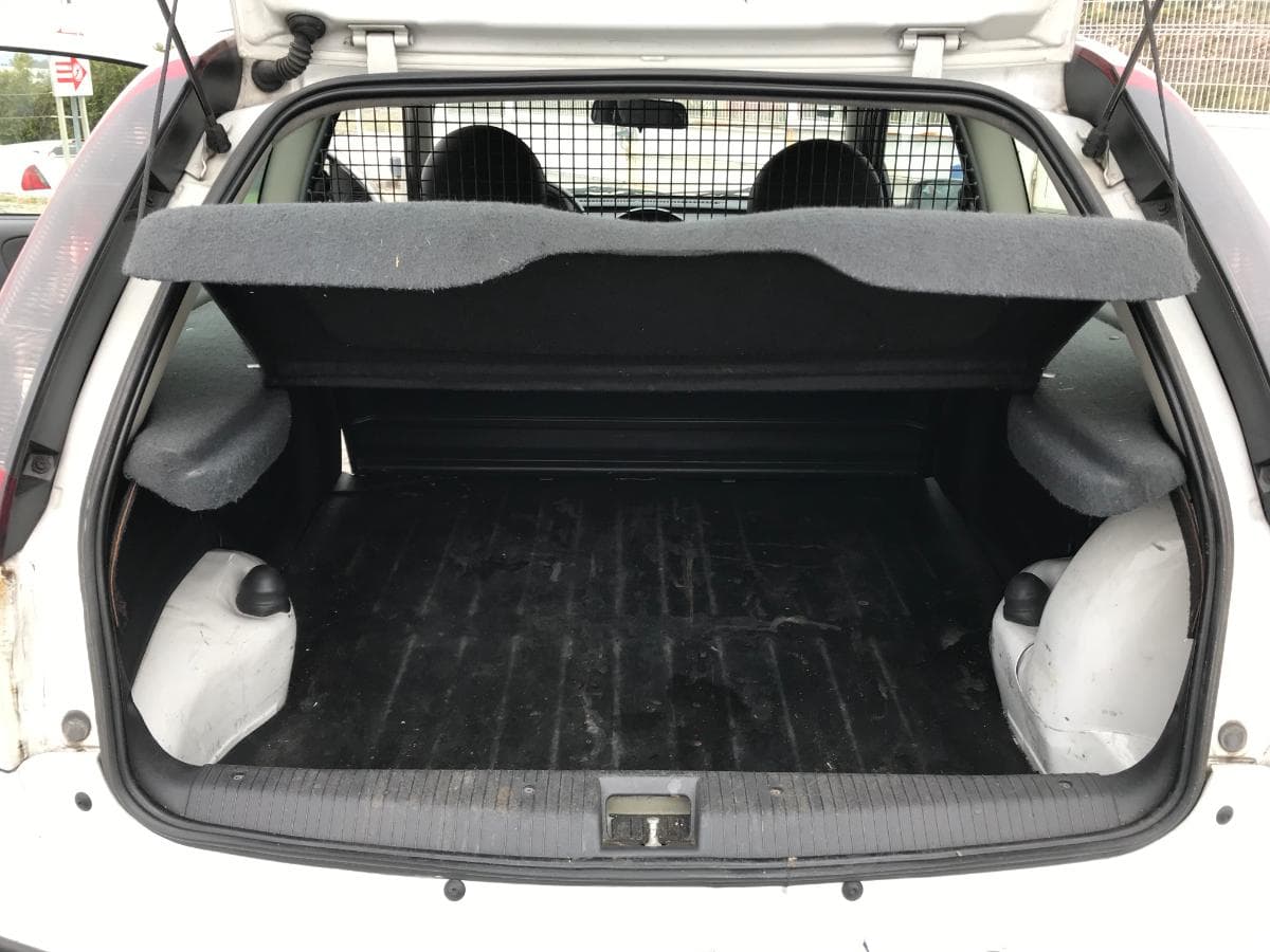 Opel Corsa 1.3 CDTI · Ano 2004 — imagem 7