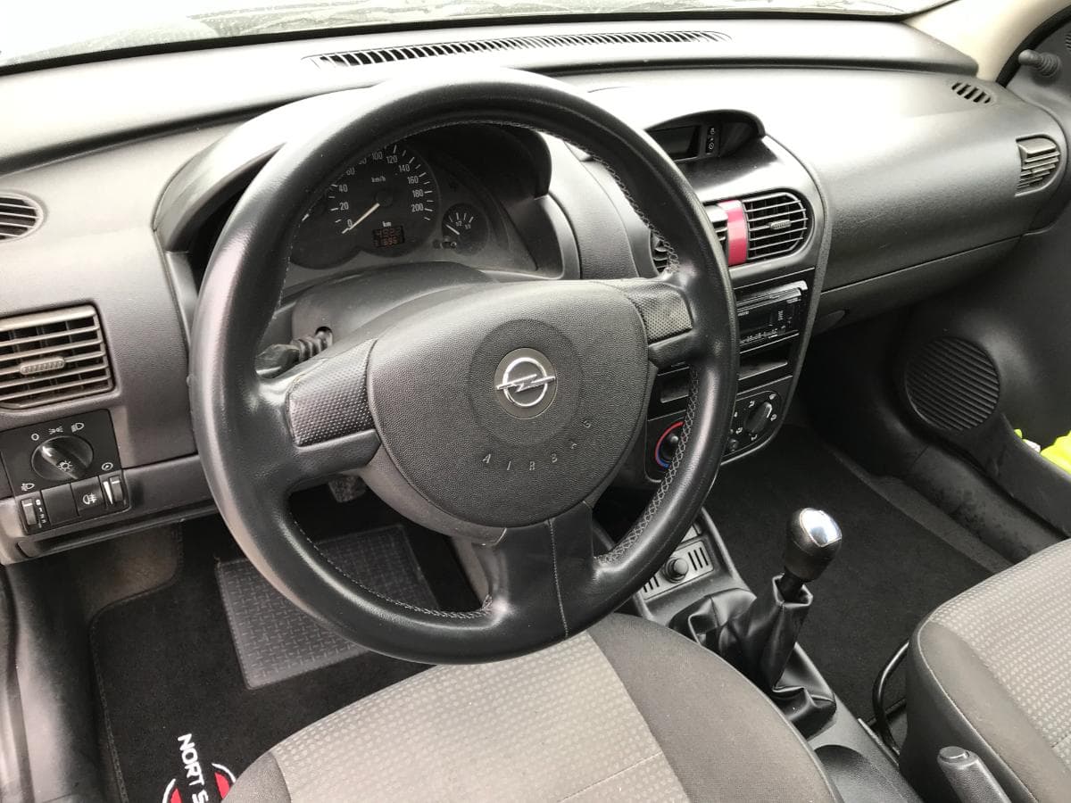 Opel Corsa 1.3 CDTI · Ano 2004 — imagem 13