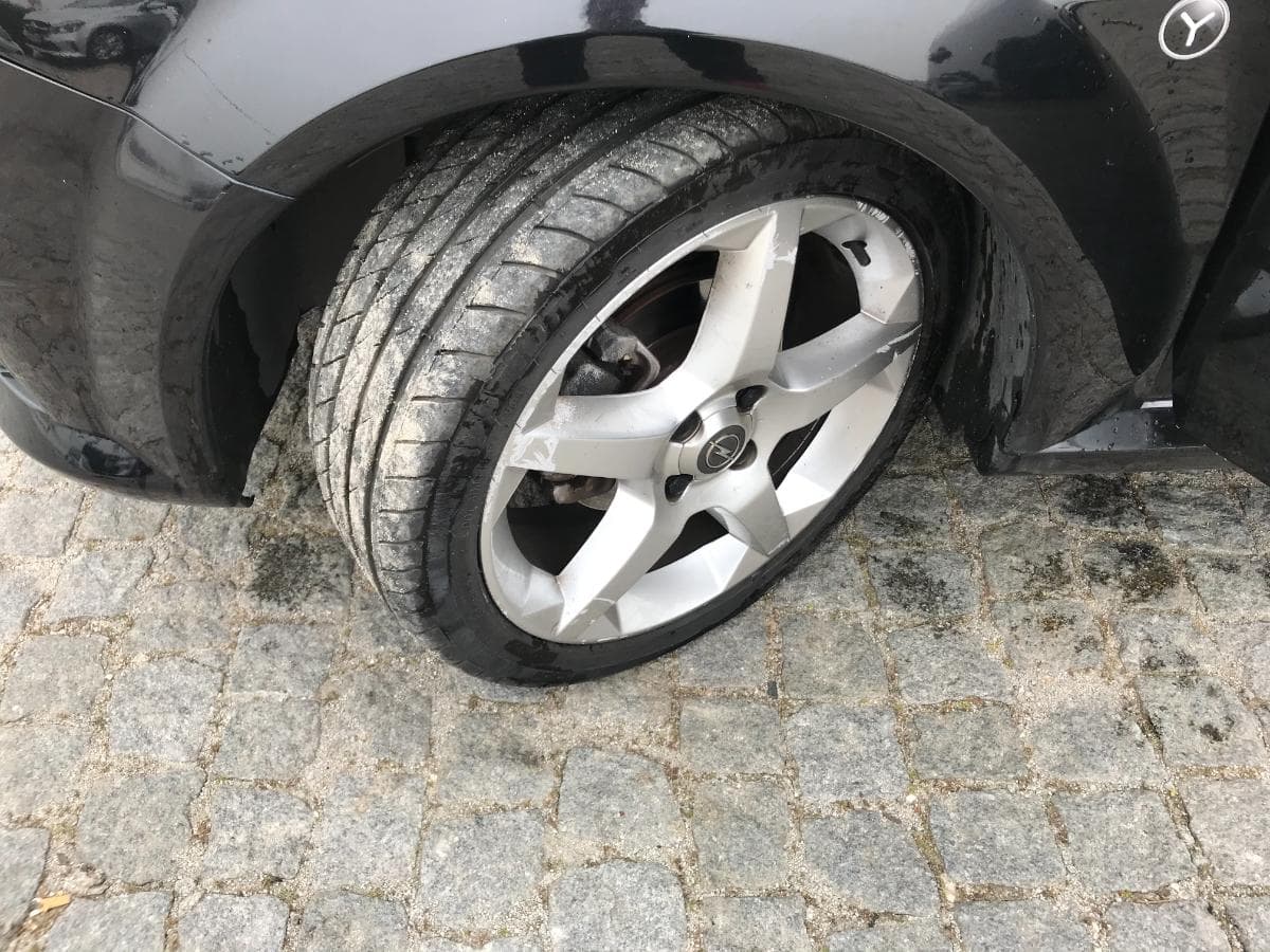 Opel Tigra TwinTop 1.3 CDTI · Ano 2005 — imagen 9
