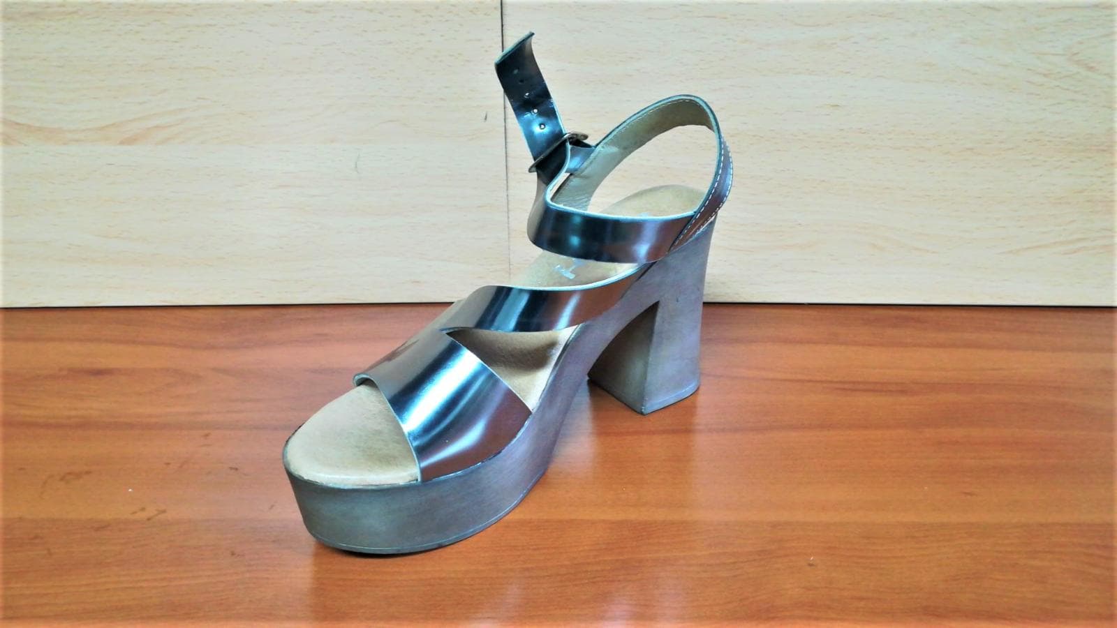 Sapatos Senhora — imagem 2