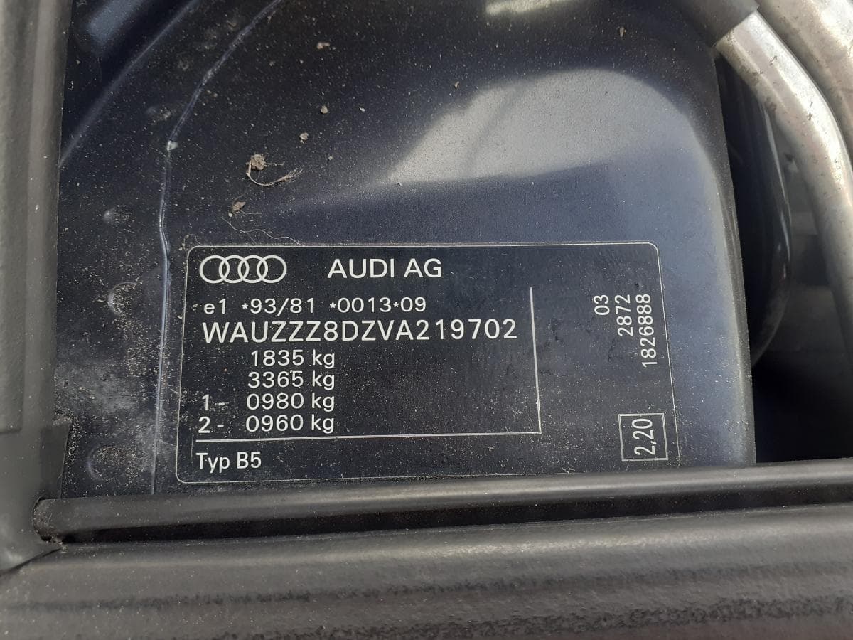 Audi A4 1.9 TDI · Ano 1997 — image 9