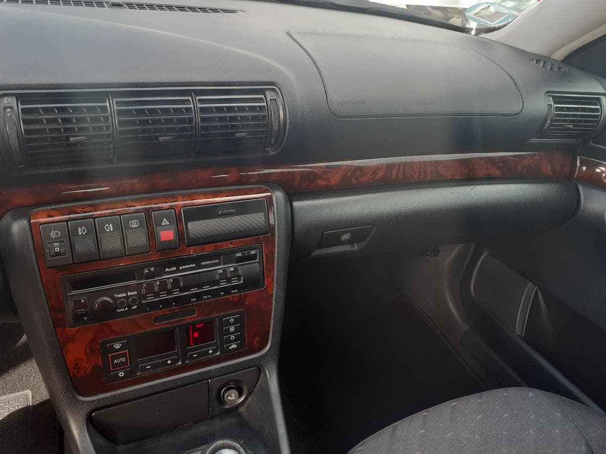 Audi A4 1.9 TDI · Ano 1997 — image 14