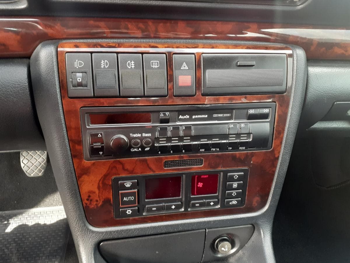 Audi A4 1.9 TDI · Ano 1997 — image 16