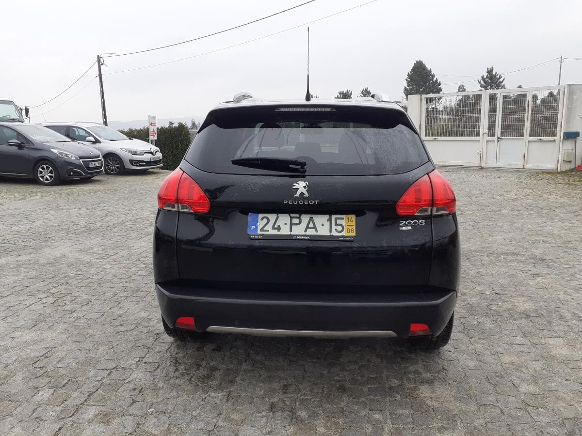 Peugeot 2008 1.6 HDI · Ano 2014 — imagem 5
