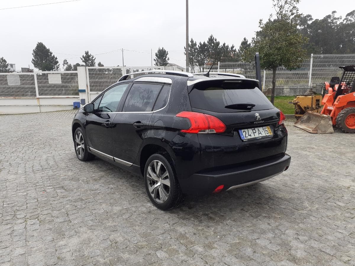 Peugeot 2008 1.6 HDI · Ano 2014 — imagem 6