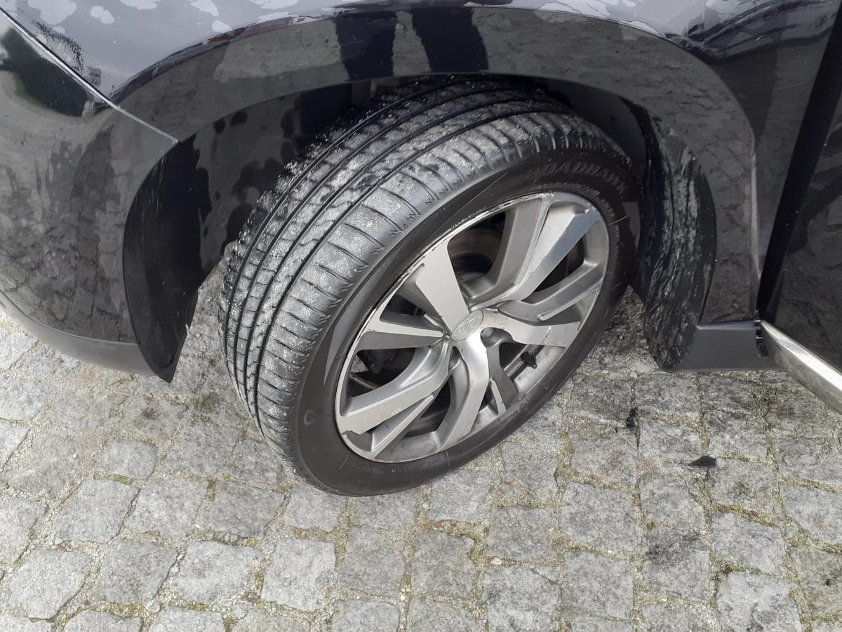 Peugeot 2008 1.6 HDI · Ano 2014 — imagem 8