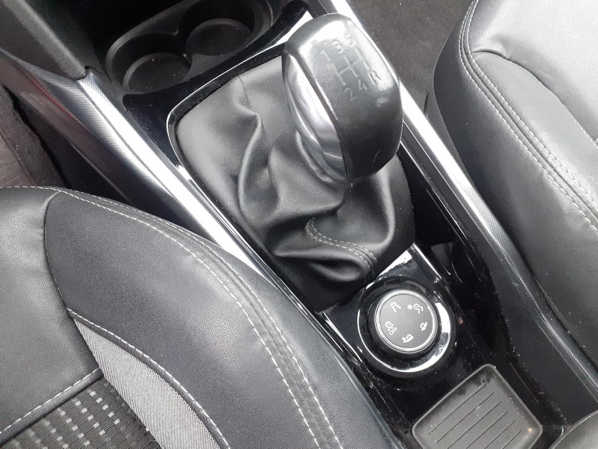 Peugeot 2008 1.6 HDI · Ano 2014 — imagem 25