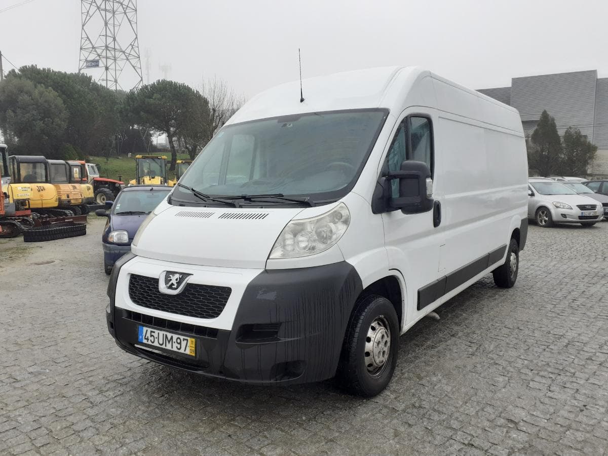 Peugeot Boxer 2.2 HDI · Ano 2011 — imagem 3