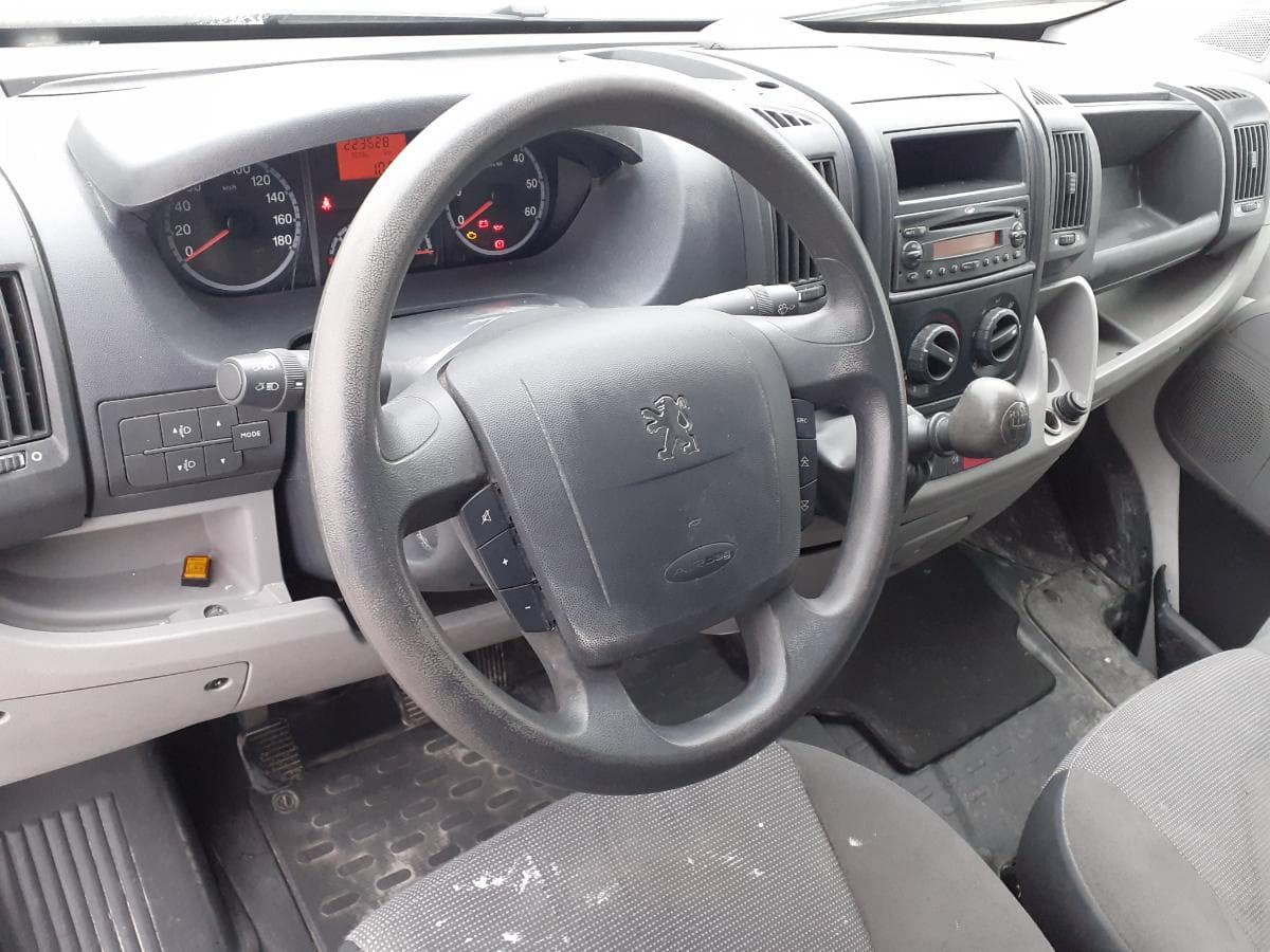 Peugeot Boxer 2.2 HDI · Ano 2011 — imagem 17