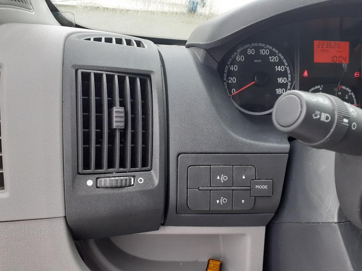 Peugeot Boxer 2.2 HDI · Ano 2011 — imagem 21